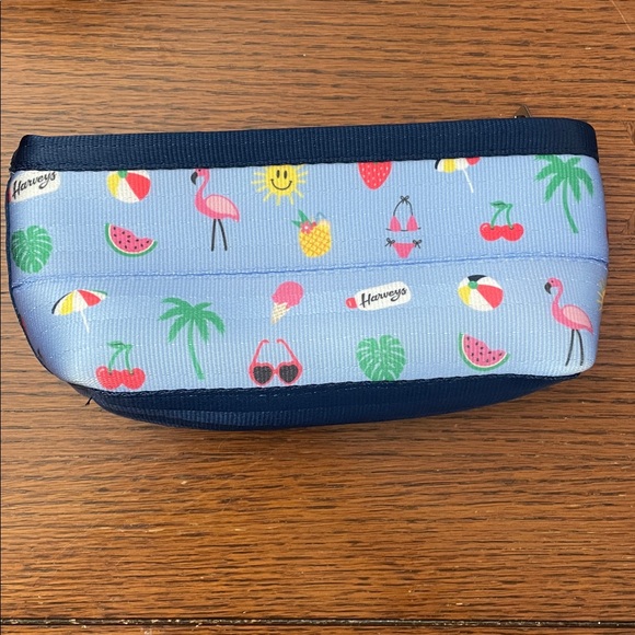 Harveys summer lovin' makeup case - Picture 2 of 4